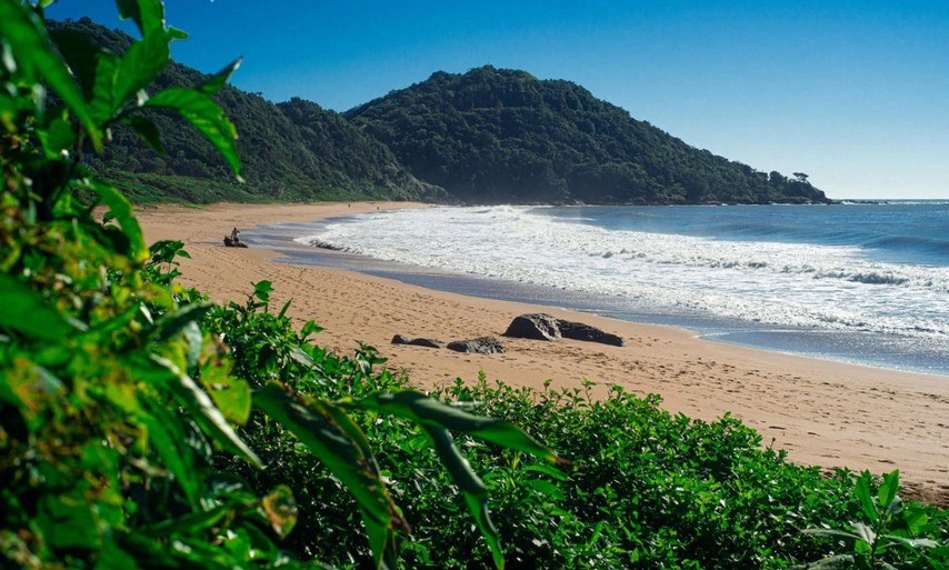 Praia do Buraco
